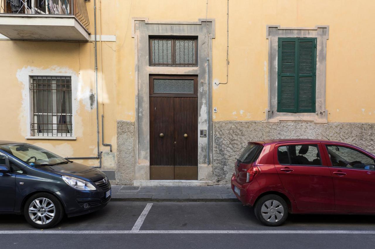 Altido Family Apart For 5 In Central Pisa On Riverside エクステリア 写真